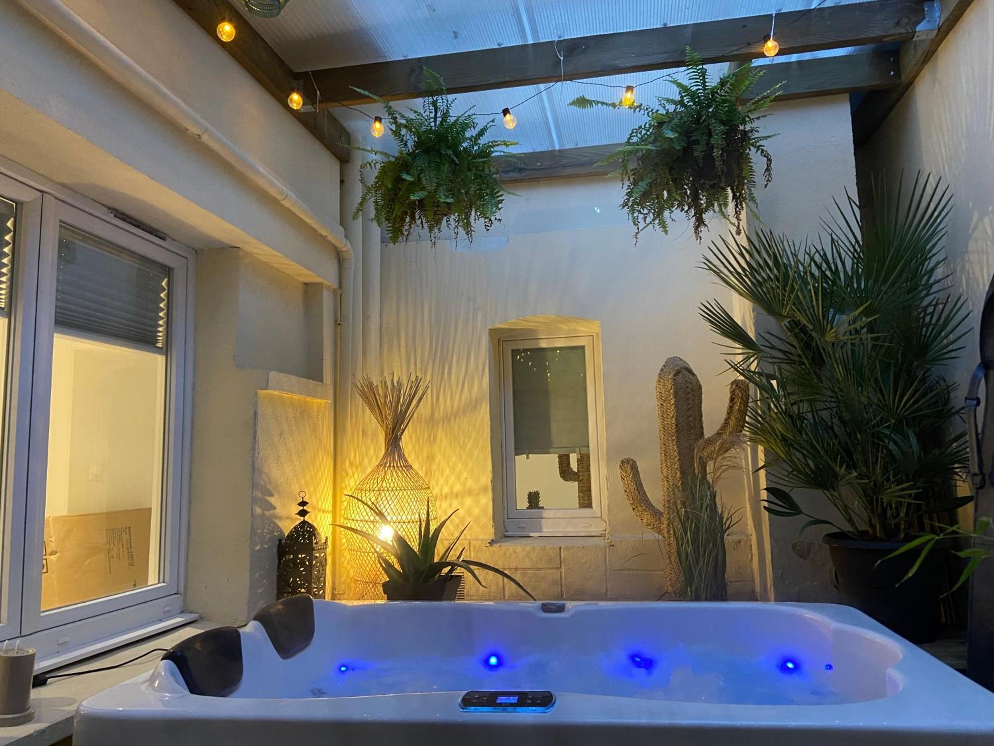 Apartamento Cosyrouen Jacuzzi Parking Gratuit Exterior foto